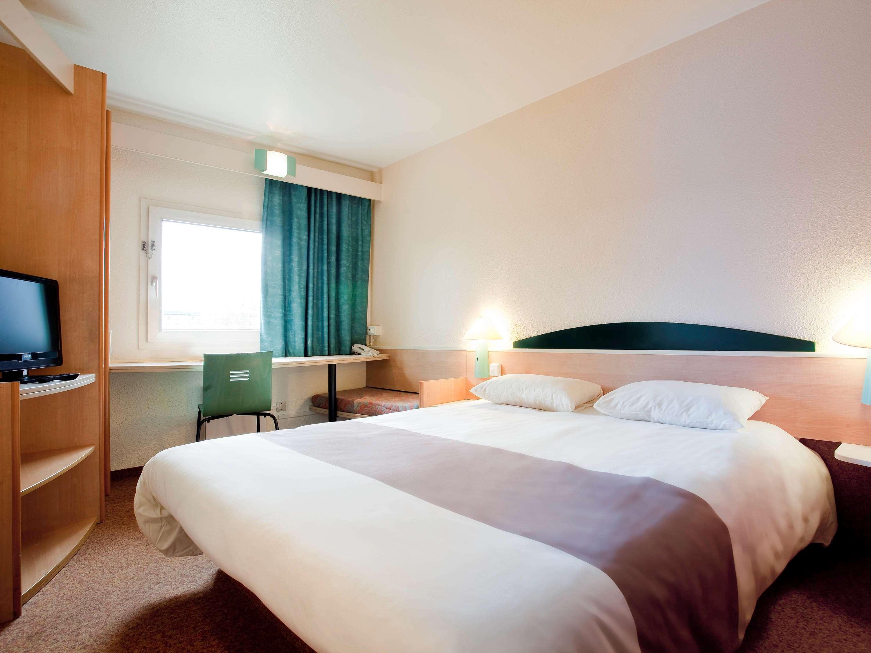 Ibis Koeln Frechen Hotel ภายนอก รูปภาพ